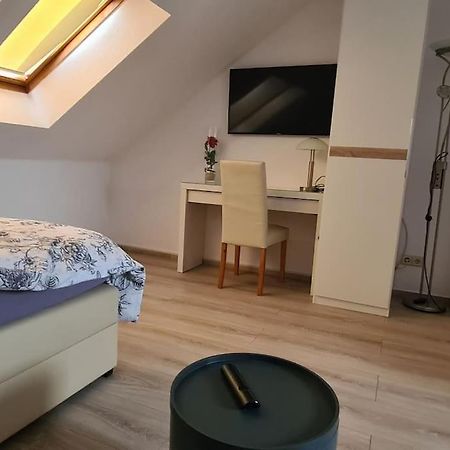 Ganze 2-Raum Ferienwohnung Links Baderitz Esterno foto