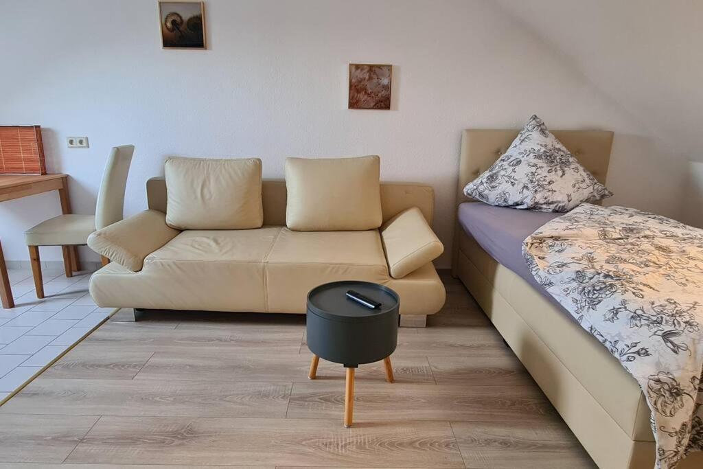 Ganze 2-Raum Ferienwohnung Links Baderitz Esterno foto